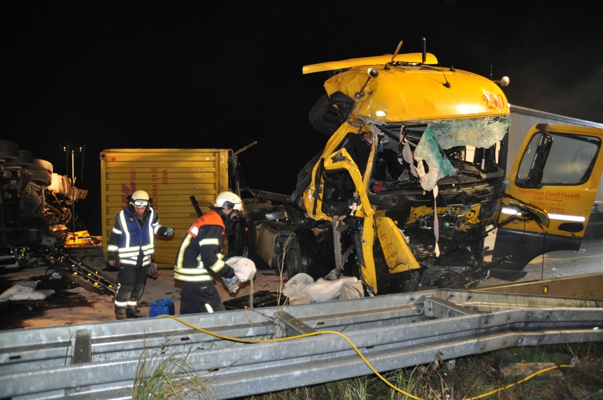 47+ Unfall a71 heute bilder , Lkw Unfall A71 Heute / Verkehrschaos In Thuringen Auto Uberschlagt Sich