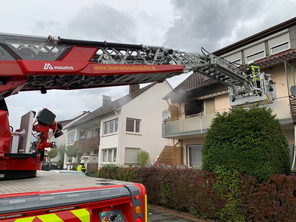 Feuer Mit Menschenleben In Gefahr - Feuerwehr-ub.de