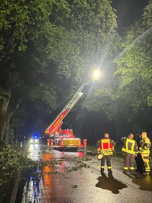 Drehleiter im Sturmeinsatz