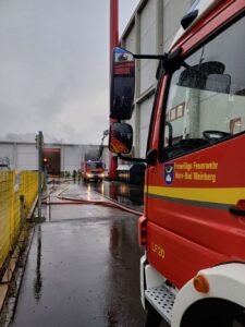 Viele Einsatzkräfte waren gefordert. Der Einsatz dauerte über 5 Stunden.