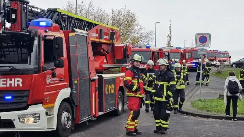 Zahlreiche Einsatzkräfte unterstützten den Einsatz.