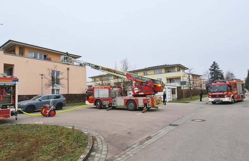 Zum Einsatz am Donnerstagvormittag brauchte es nicht viele Einsatzkräfte. Der Küchenbrand konnte schnell gelöscht werden. Foto: Berufsfeuerwehr München