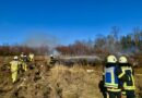 Auf der flachen Ebene konnten die Einsatszkräfte gezielt vorrücken und Brandnester bekämpfen. Foto: Feuerwehr Iserlohn