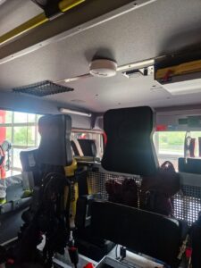 KLeines Gerät mit großem Potenzial für die SIcherheit: Rauchmelder im Einsatzfahrzeug der Feuerwehr Wriedel-Schatensen. Foto: Fw Wriederl-Schatensen