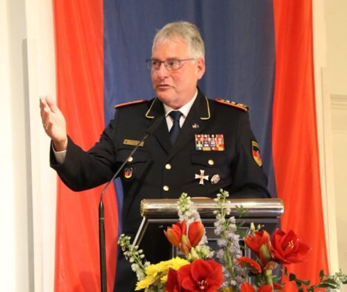 Mahner mit Weitblick: Wie bei zahlreichen anderen Gelegenheiten, betonte DFV-Präsident Karl-Heinz Banse auch auf dieser Veranstaltung erneut die Bedeutung von Prävention und Resilienzstärkung. (Foto: Silvia Oestreicher/DFV)