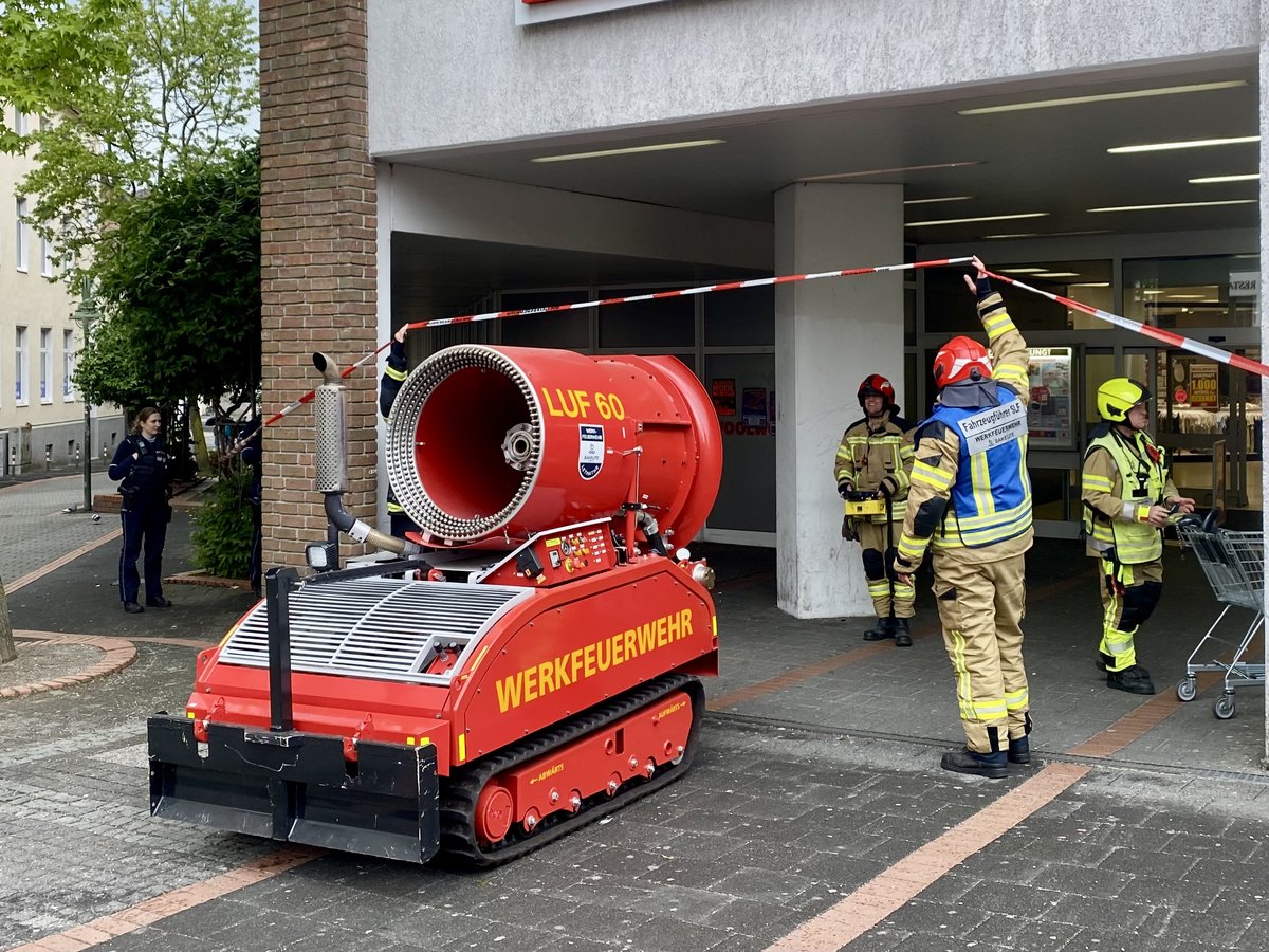 Spezialfahrzeug: Das LUF 60 der Werkfeuerwehr der Fa. Bakelite ist fernsteuerbar. (Foto: Feuerwehr Iserlohn)