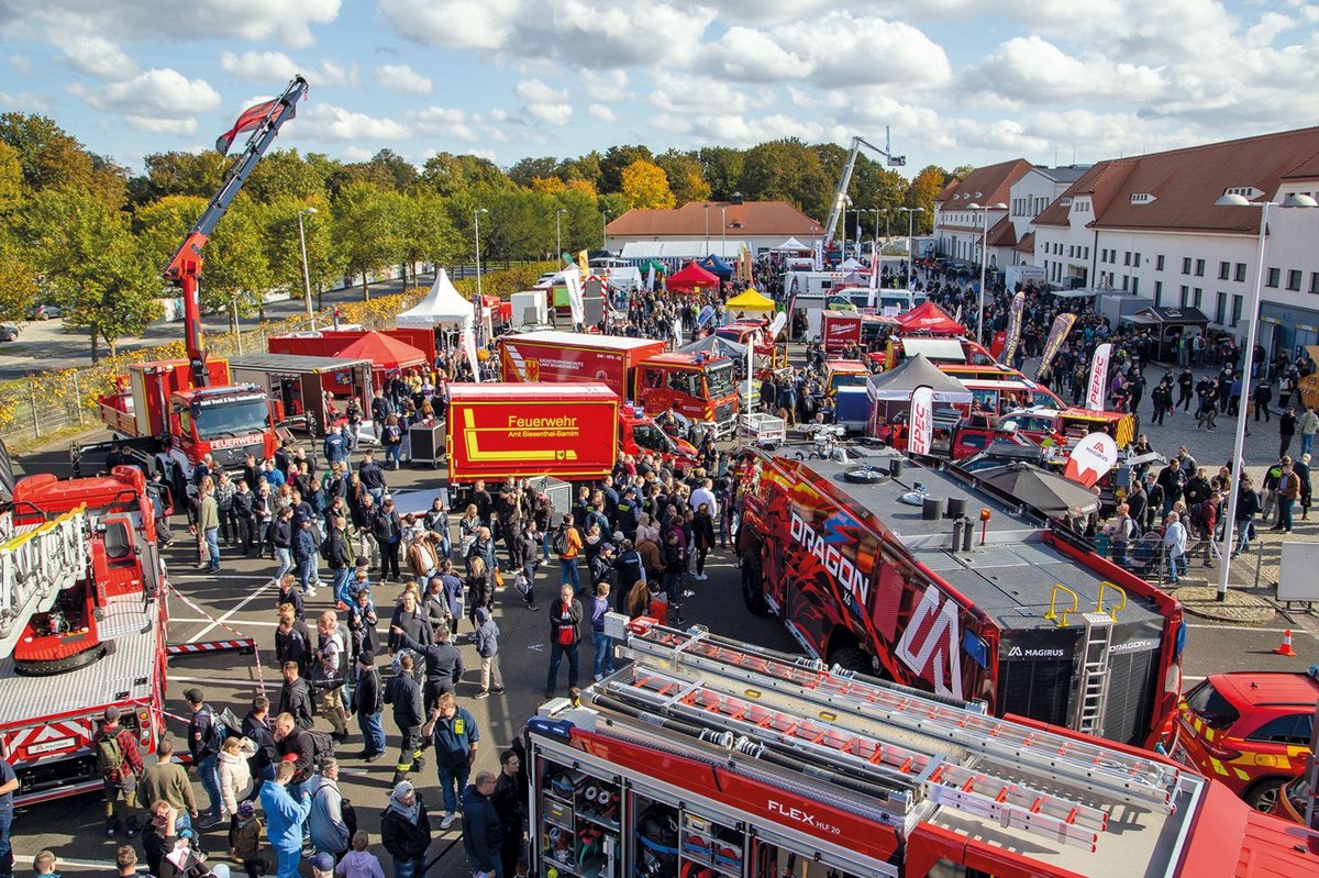 Vielfalt: In den Messehallen und im Freigelände wird die gesamte Palette der Feuerwehrtechnik präsentiert. (Foto: Xcitepress/ORTEC Messe und Kongress GmbH)