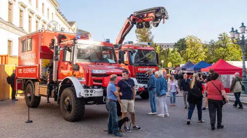 Essenziell für den Bevölkerungsschutz: Feuerwehrverbände waren ebenso wie zahlreiche Feuerwehren mit ihren Fahrzeugen auf dem Gelände des Aktionstages präsent.